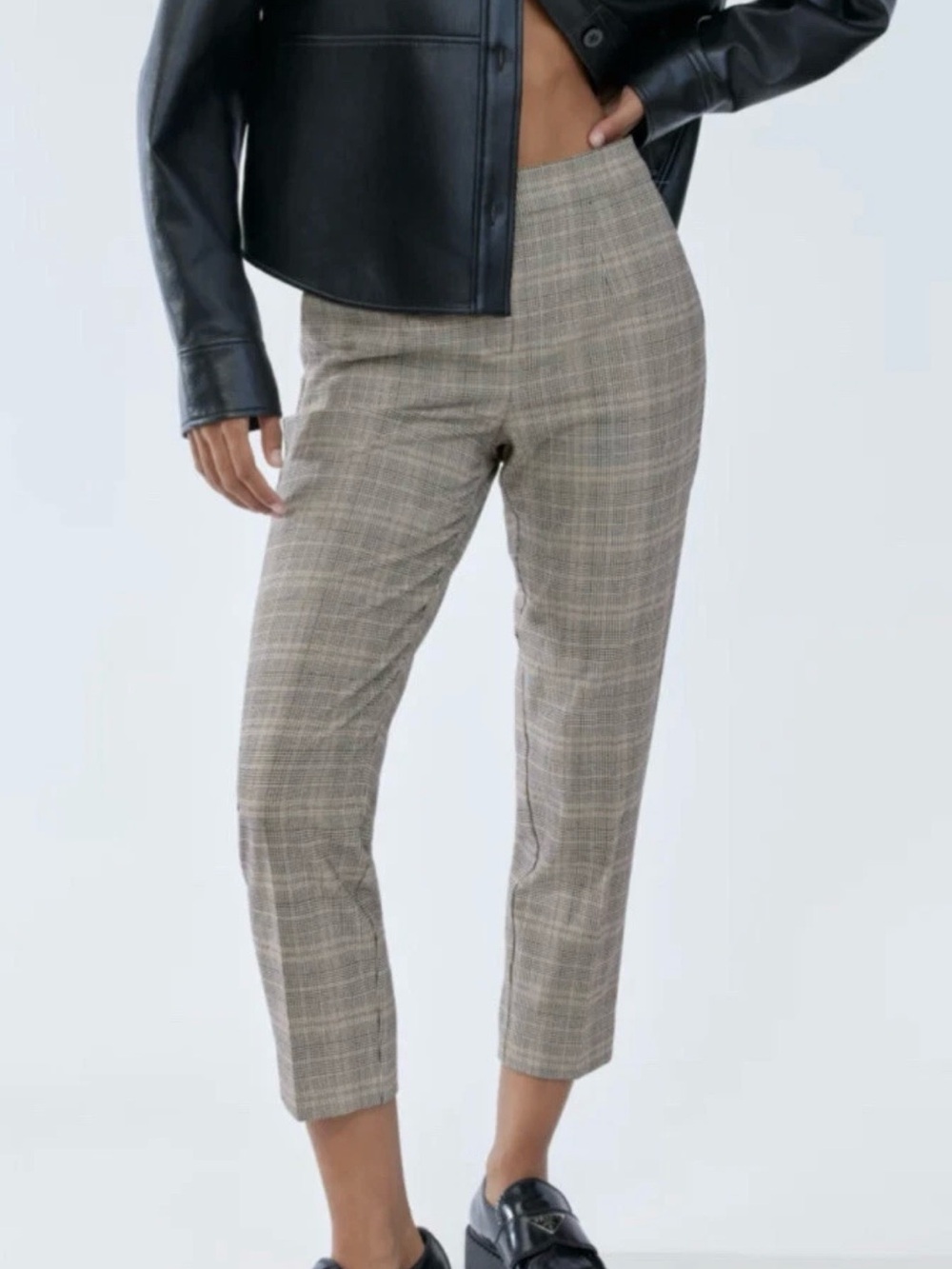 Aritzia Babaton Plaid Cropped Trousers - Size 6